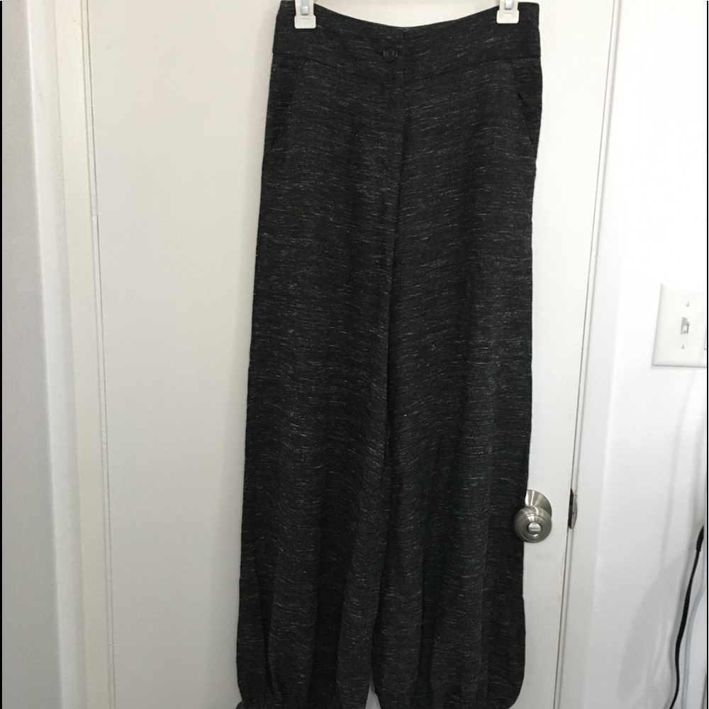 Gray heathered balloon pant/ joggers